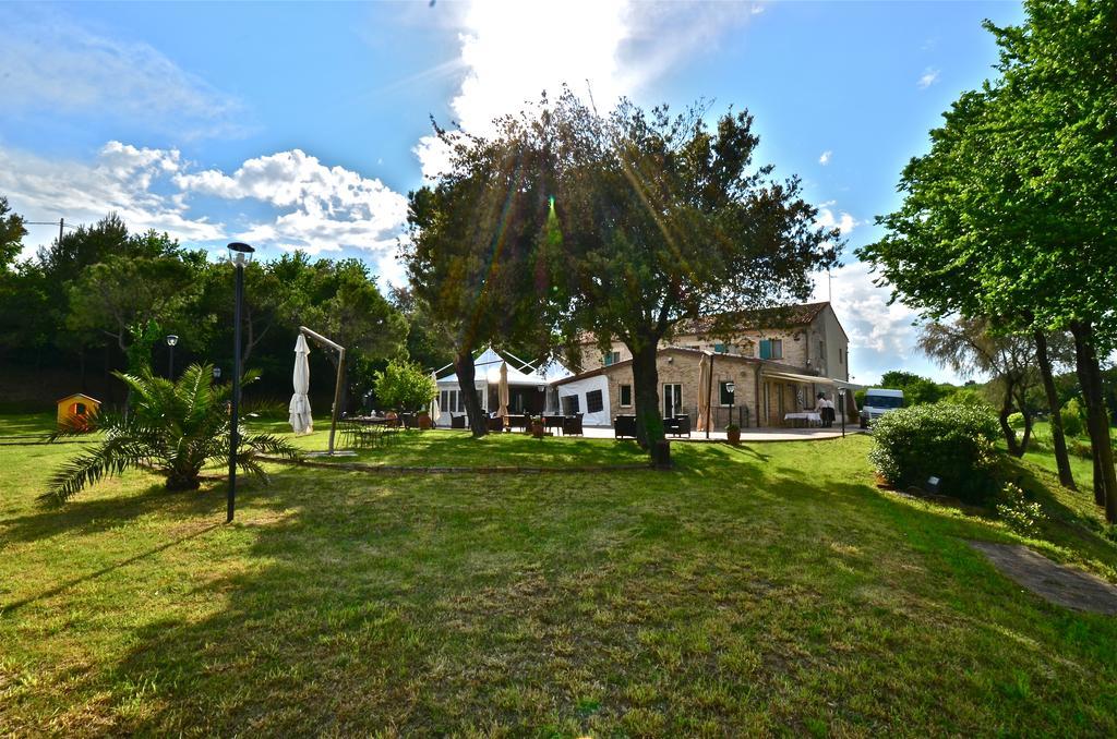 Villa Ristorante Country House Isolabelgatto Fano Exterior foto