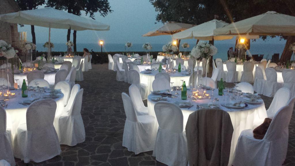 Villa Ristorante Country House Isolabelgatto Fano Exterior foto