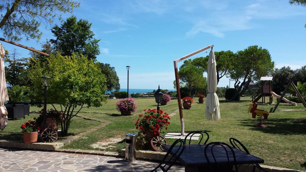 Villa Ristorante Country House Isolabelgatto Fano Exterior foto