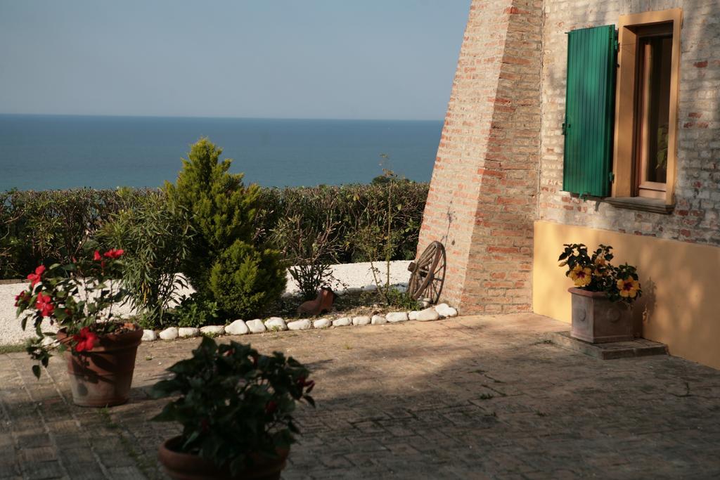 Villa Ristorante Country House Isolabelgatto Fano Exterior foto