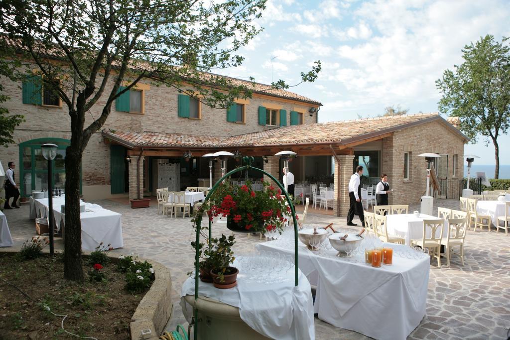 Villa Ristorante Country House Isolabelgatto Fano Exterior foto